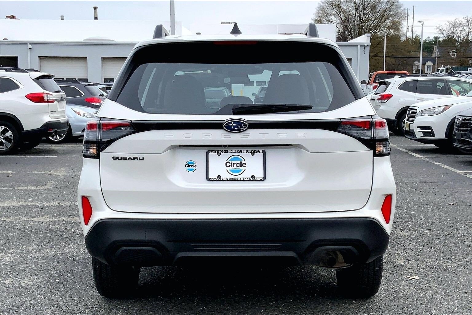 2025 Subaru Forester Base photo 2