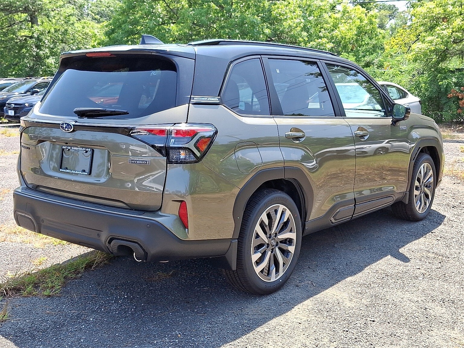2025 Subaru Forester Touring photo 3