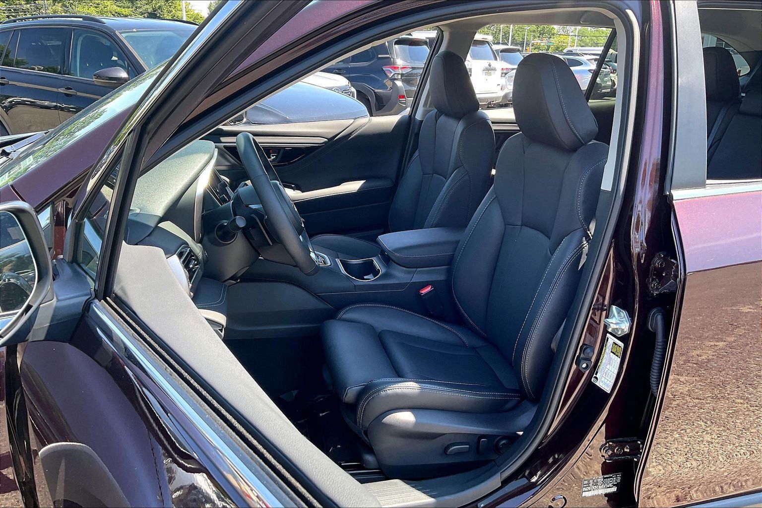 2025 Subaru Outback Limited - Photo 8