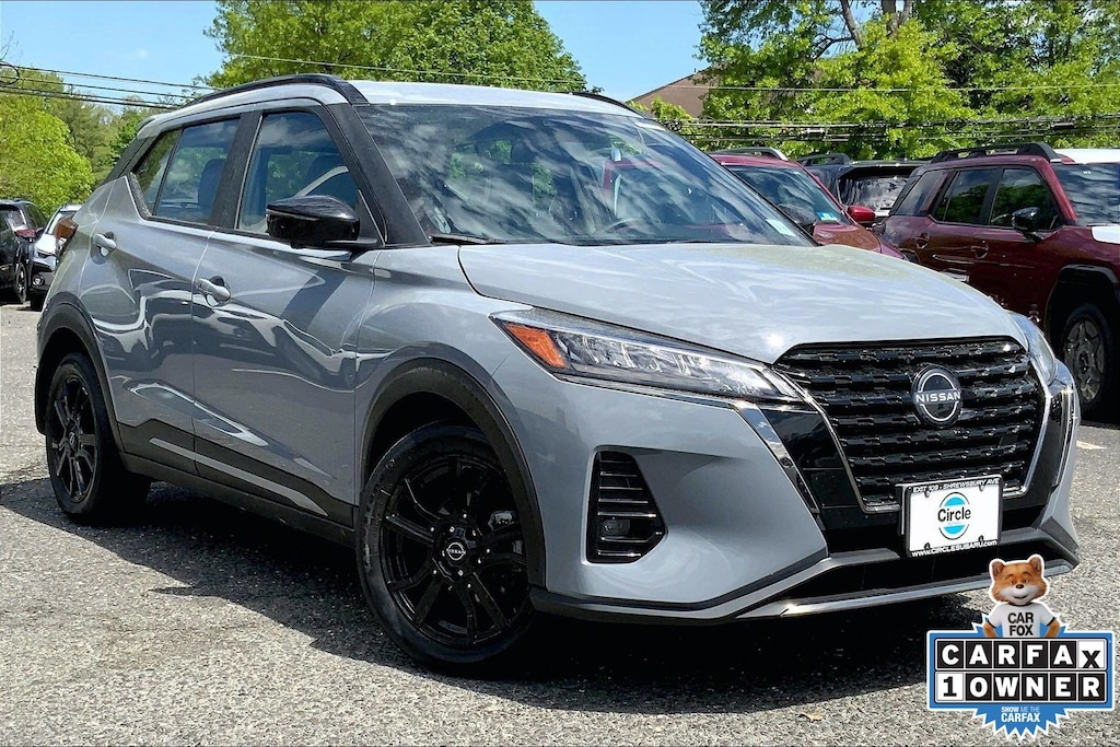 Used 2023 Nissan Kicks SR SUV