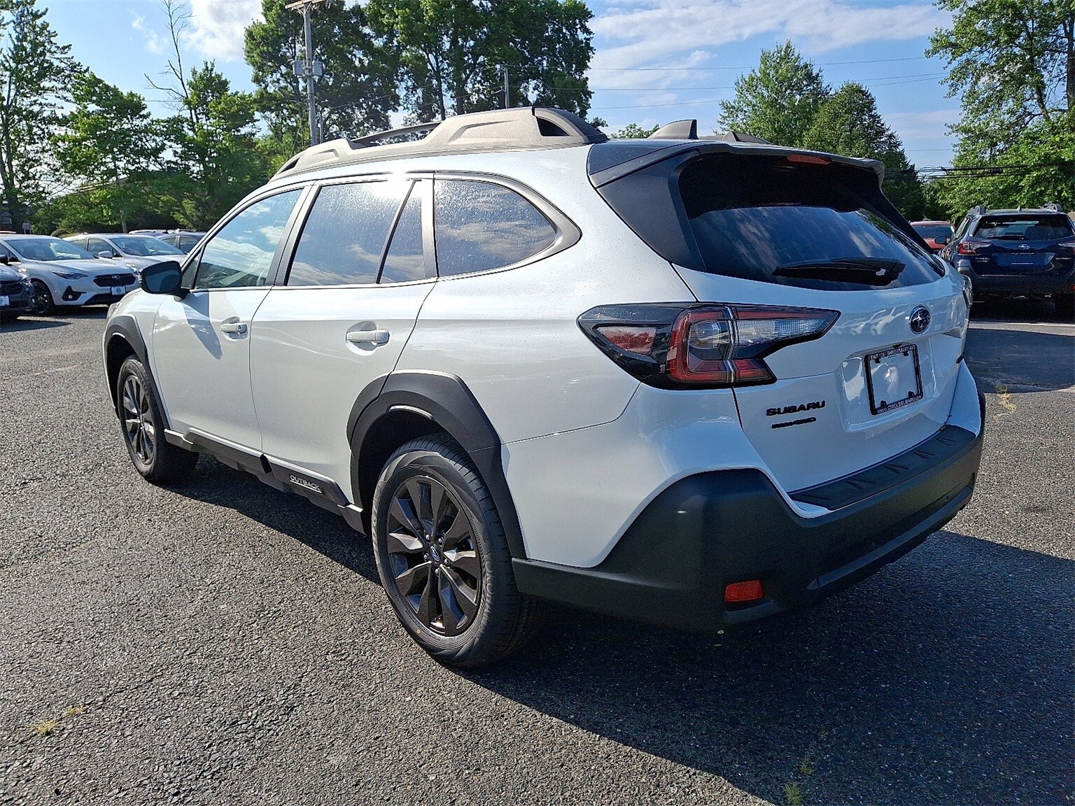 2025 Subaru Outback Onyx Edition photo 4