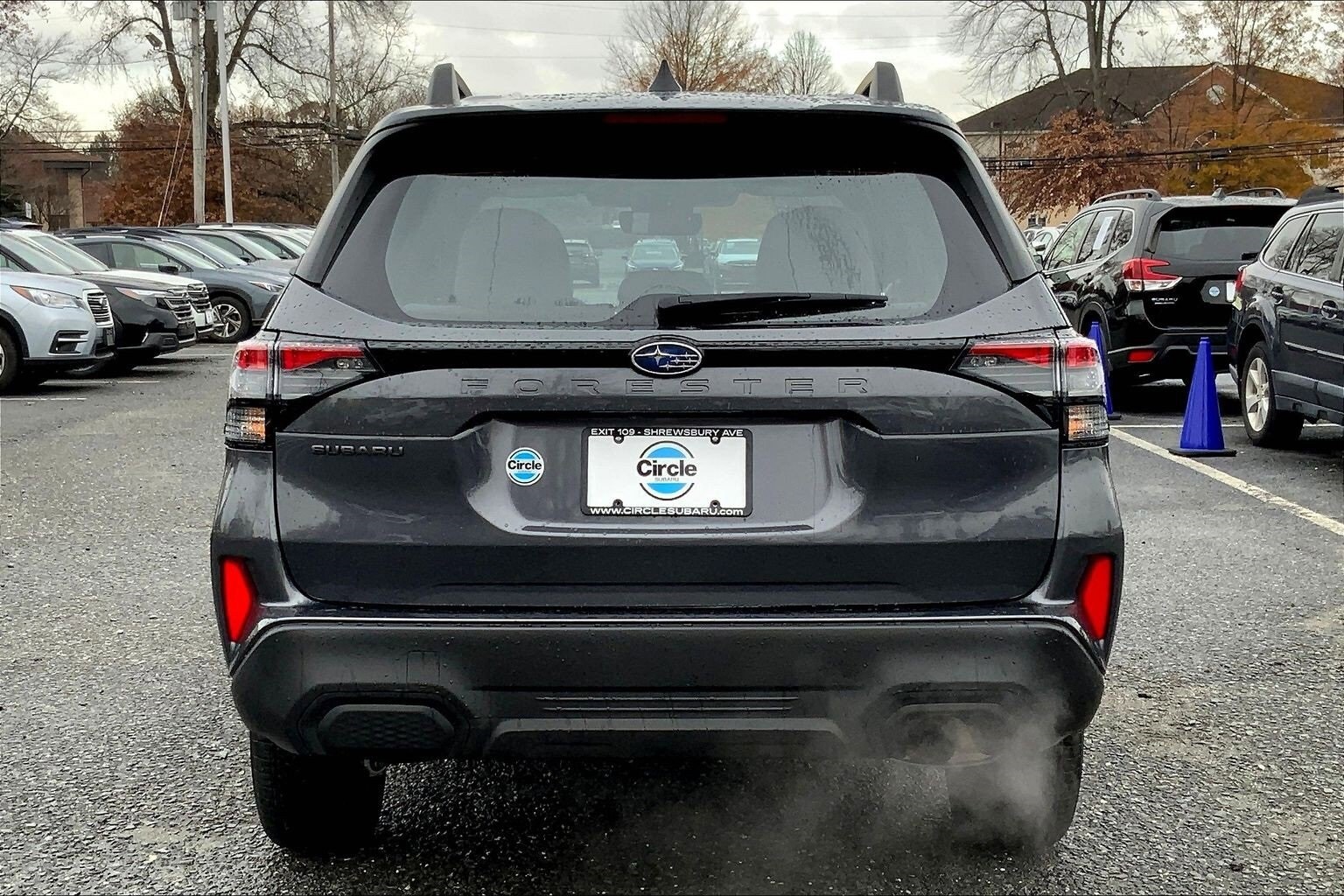 2025 Subaru Forester Base photo 4