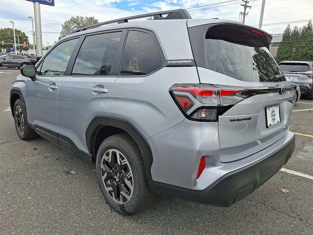 New 2025 Subaru Forester Premium SUV