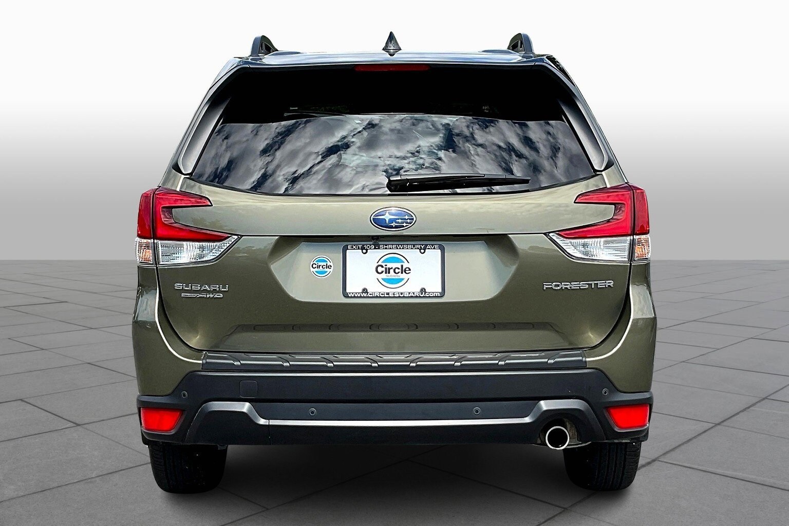 2024 Subaru Forester Limited photo 4