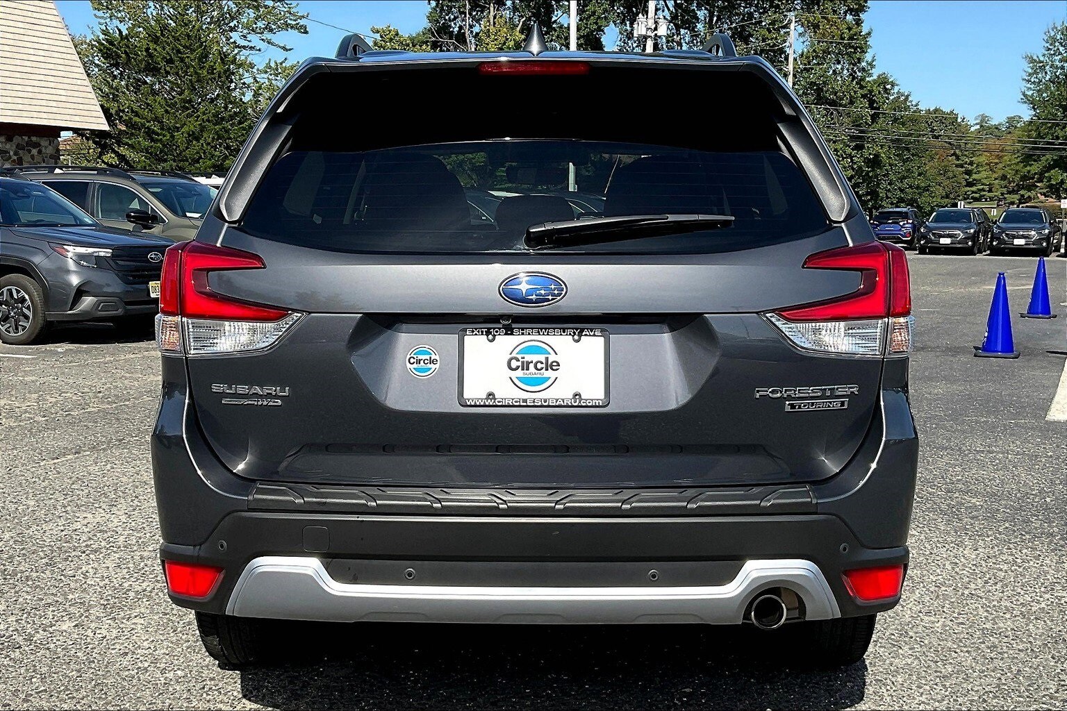 2021 Subaru Forester Touring photo 4