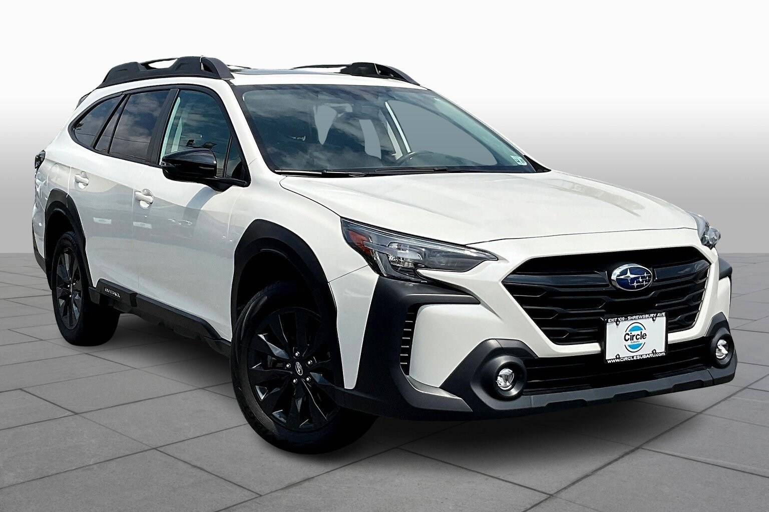 2023 Subaru Outback Onyx Edition photo 2