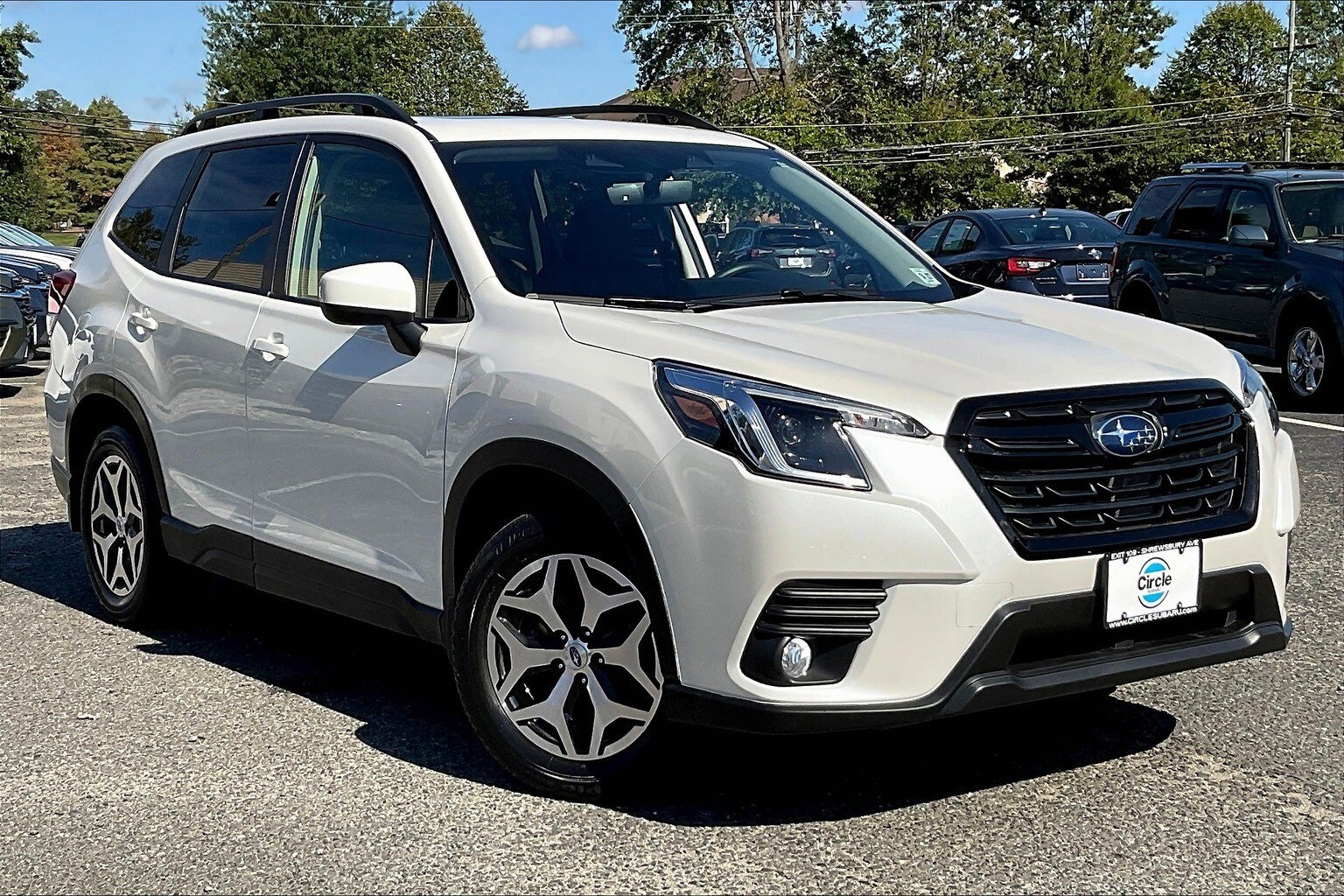 2022 Subaru Forester Premium photo 2