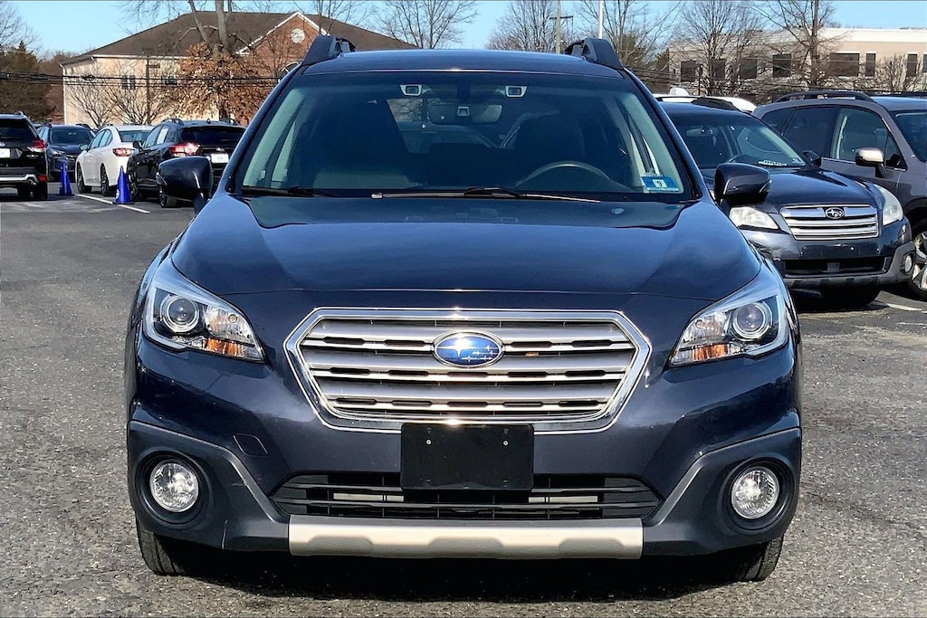Used 2017 Subaru Outback 3.6R Limited with SUV