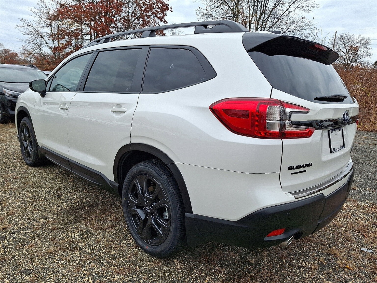 2025 Subaru Ascent Onyx Edition Touring photo 4