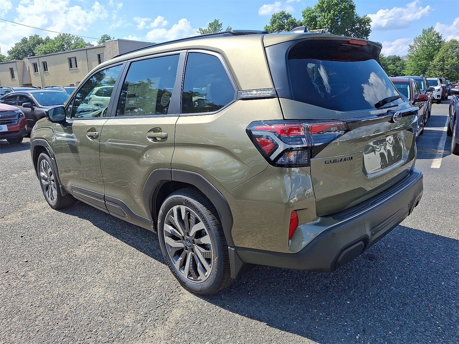 2025 Subaru Forester Touring photo 3