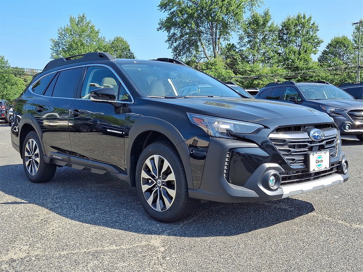 2025 Subaru Outback Limited XT photo 2