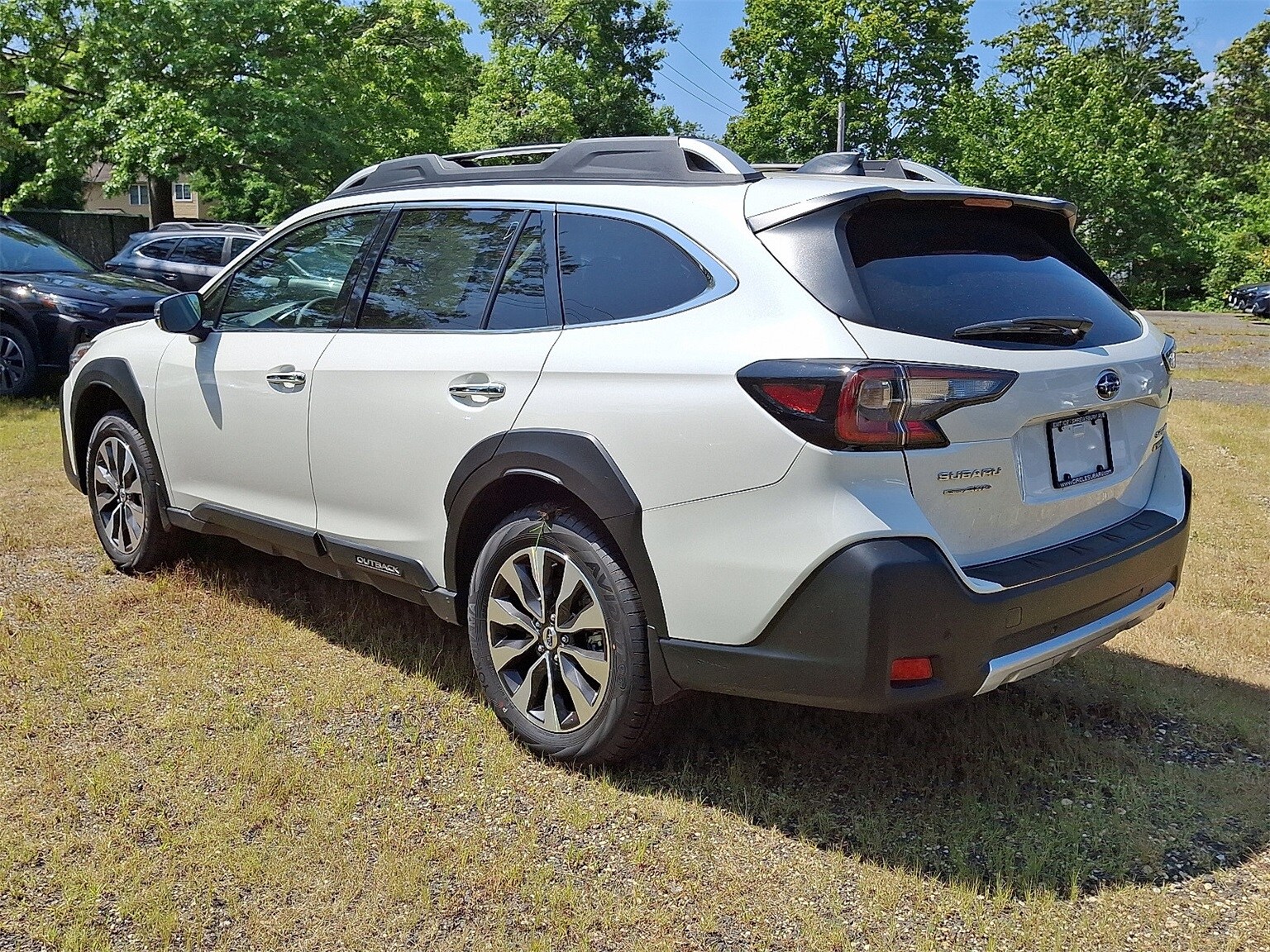 2025 Subaru Outback Touring XT photo 3