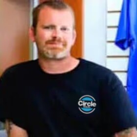 Staff member Jason Wright from ID_e94520