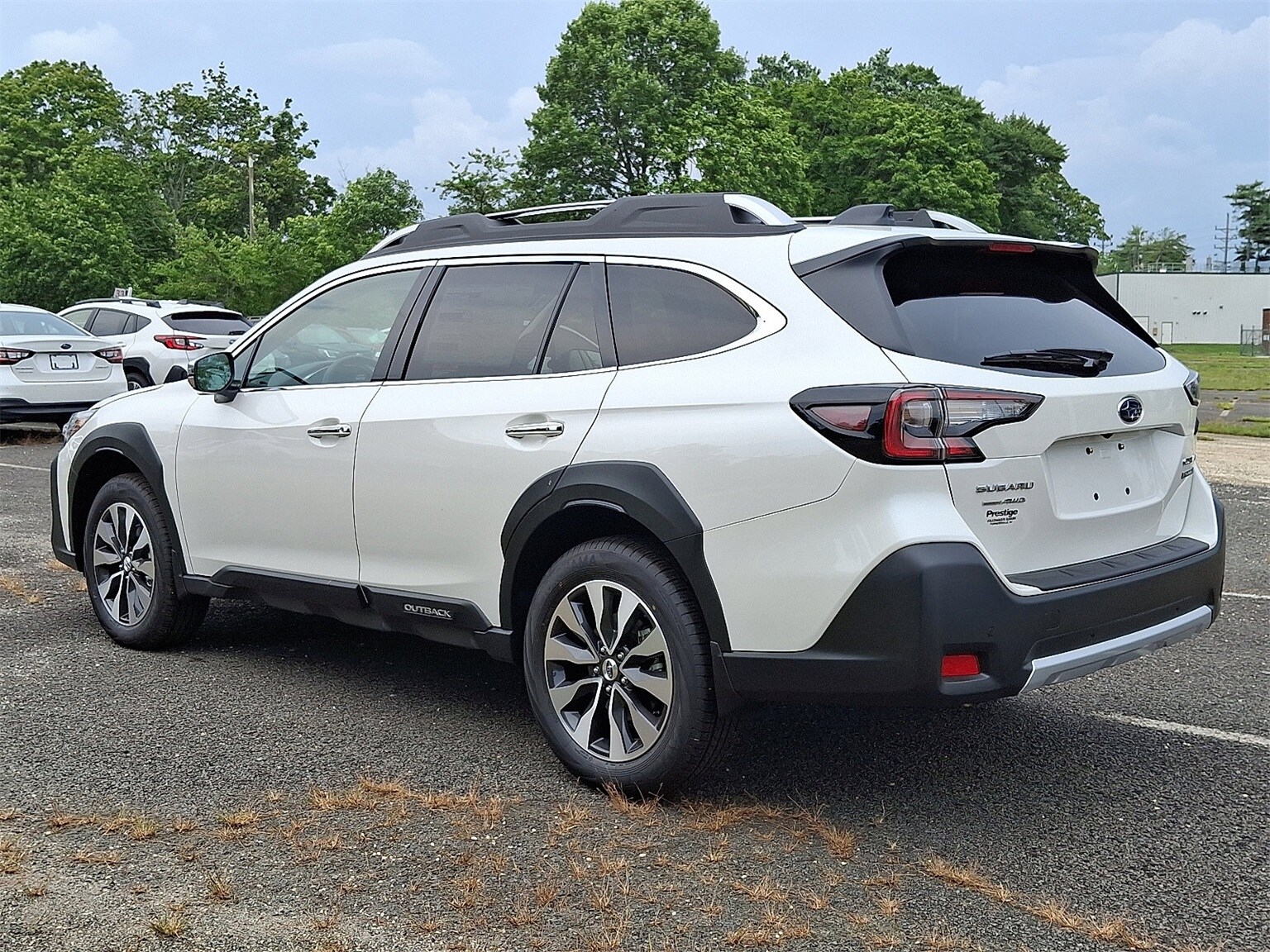 2025 Subaru Outback Touring XT photo 3