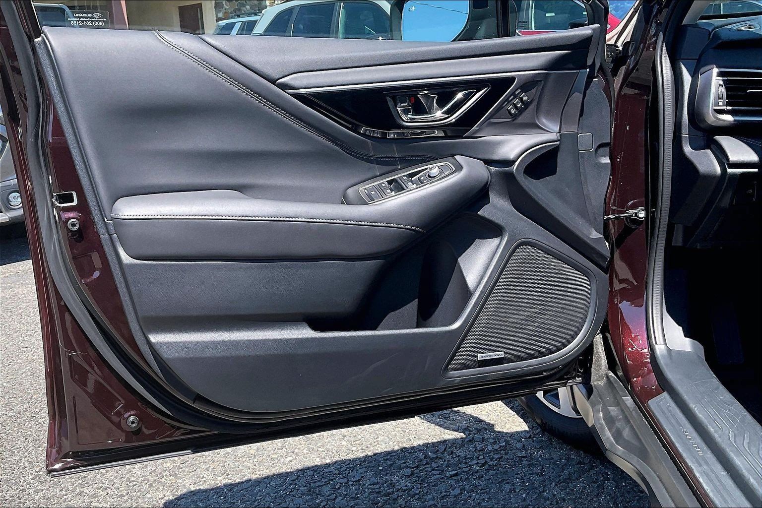 2025 Subaru Outback Limited - Photo 22