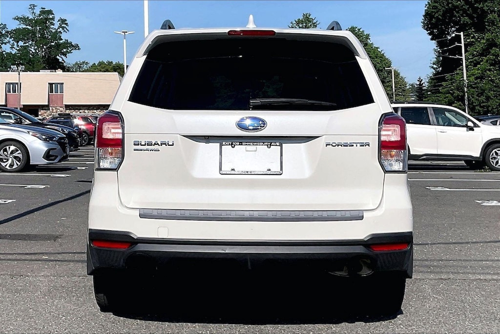 Used 2018 Subaru Forester 2.5i Premium SUV