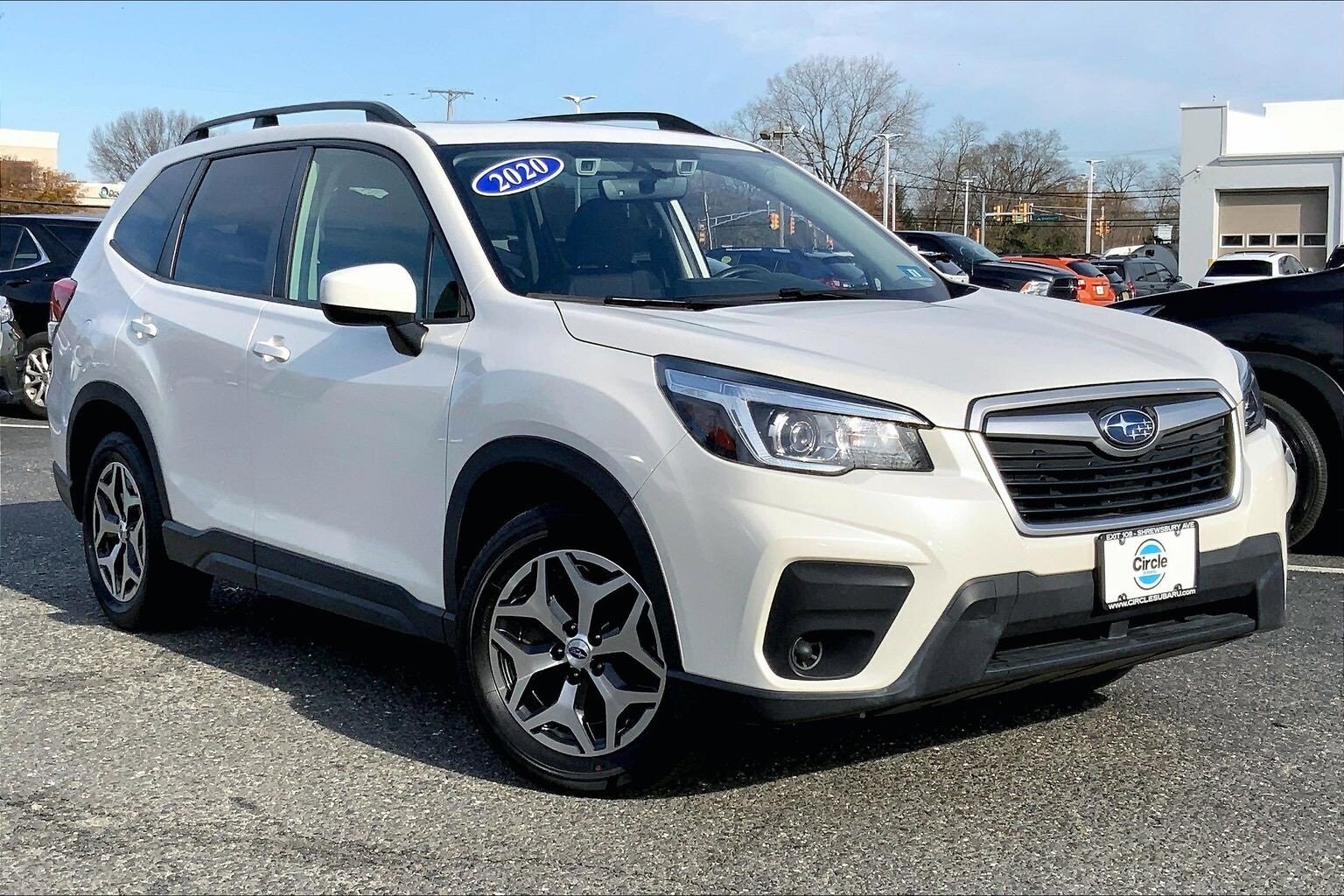 2020 Subaru Forester Premium photo 2
