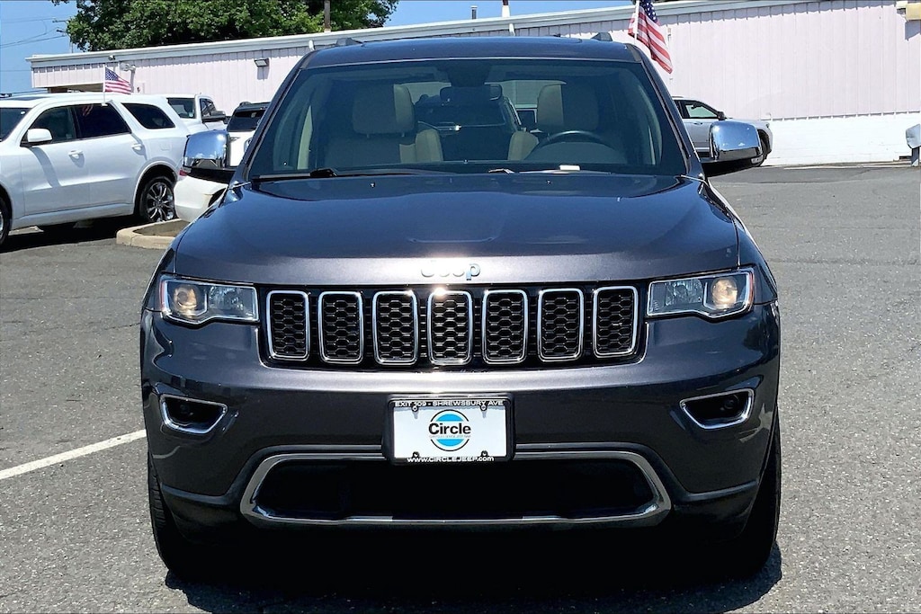 Used 2018 Jeep Grand Cherokee Limited 4x4 SUV