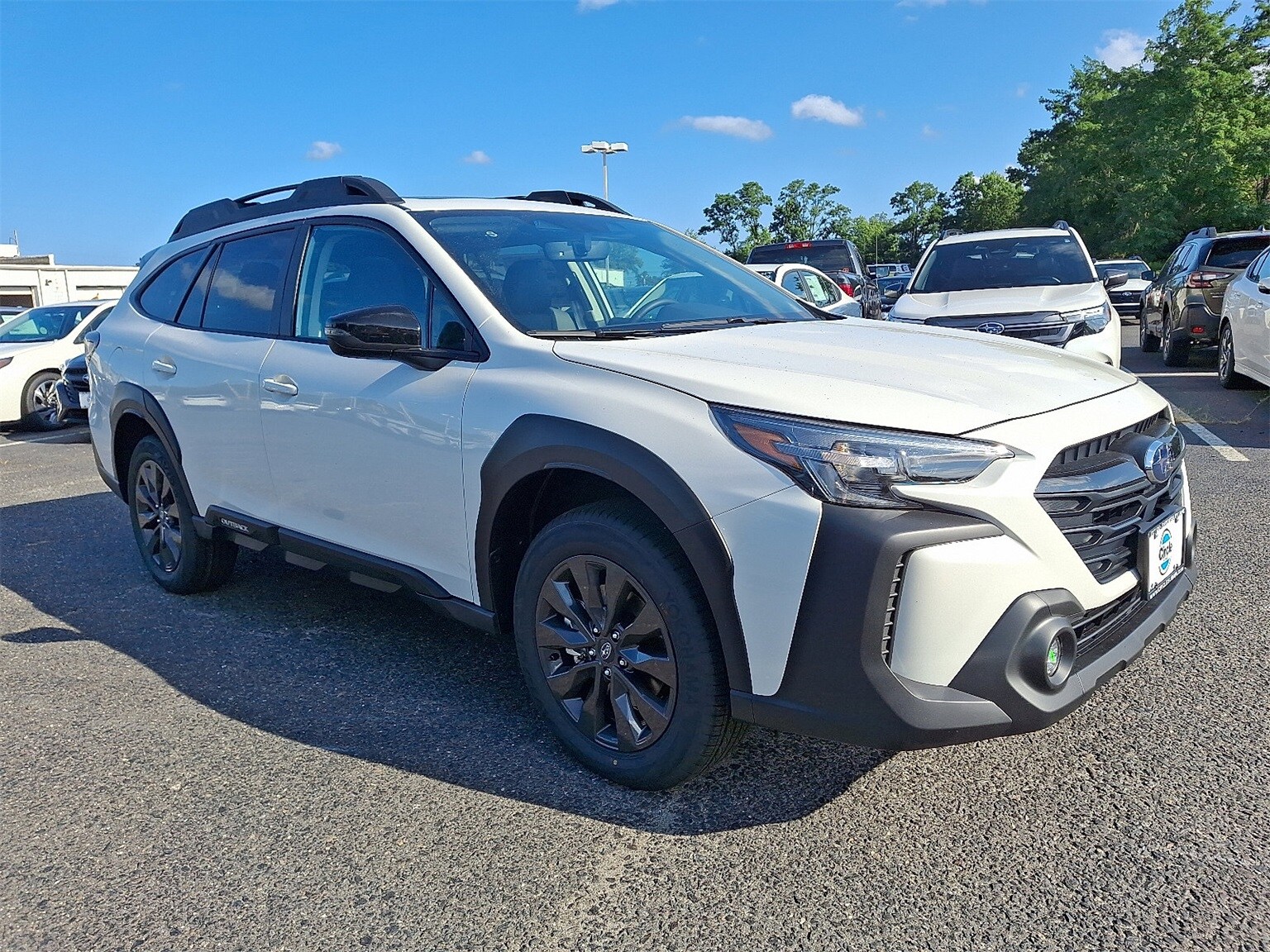 2025 Subaru Outback Onyx Edition photo 2