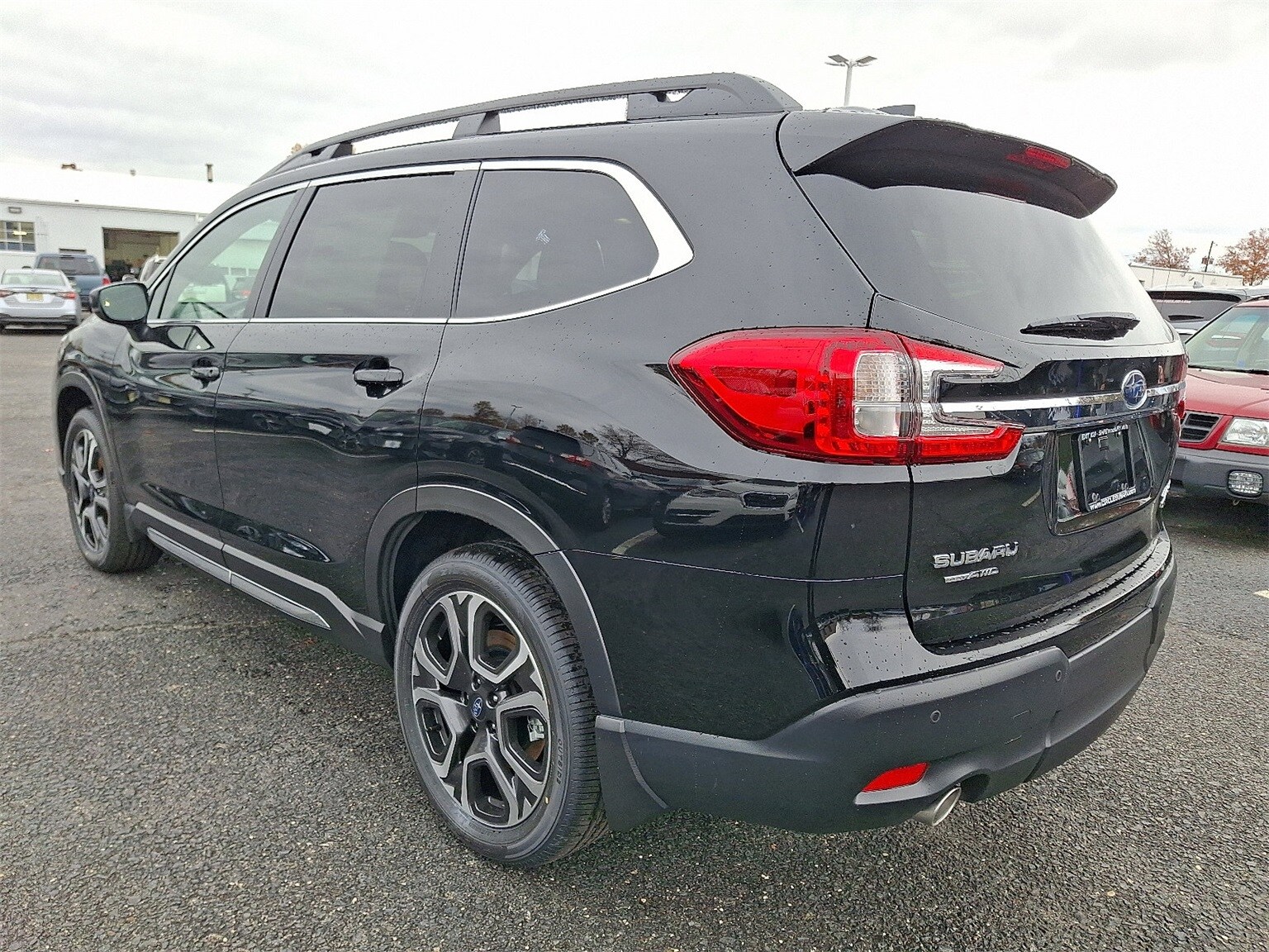 2025 Subaru Ascent Limited photo 3