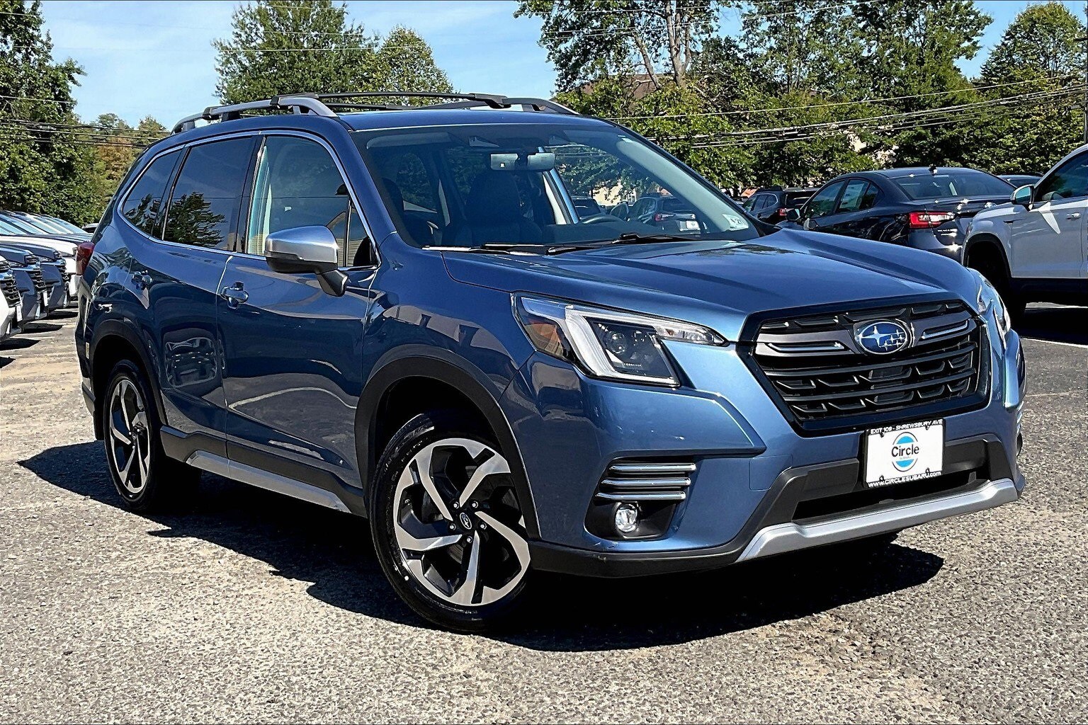 2022 Subaru Forester Touring photo 2