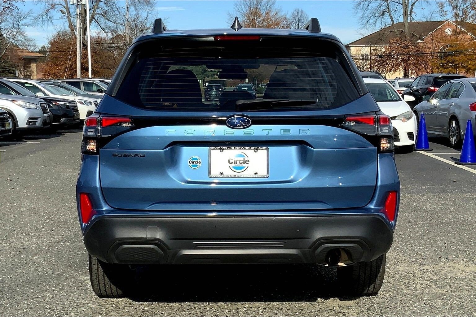 2025 Subaru Forester Base photo 4