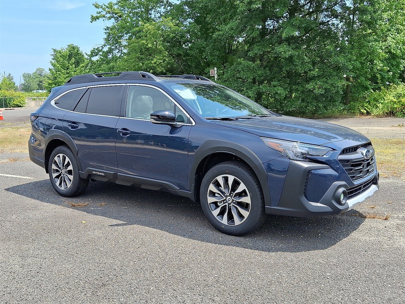 2025 Subaru Outback Limited photo 2