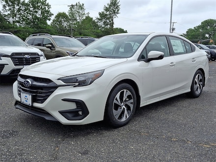 2025 Subaru Legacy Premium Sedan