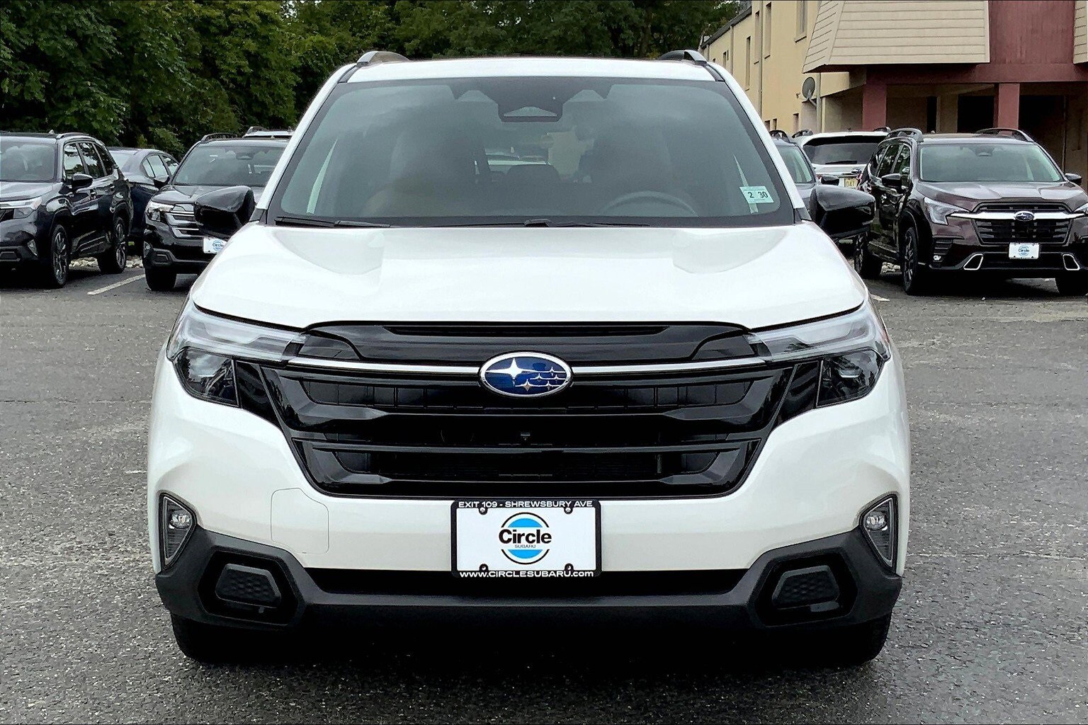 2025 Subaru Forester Touring photo 2