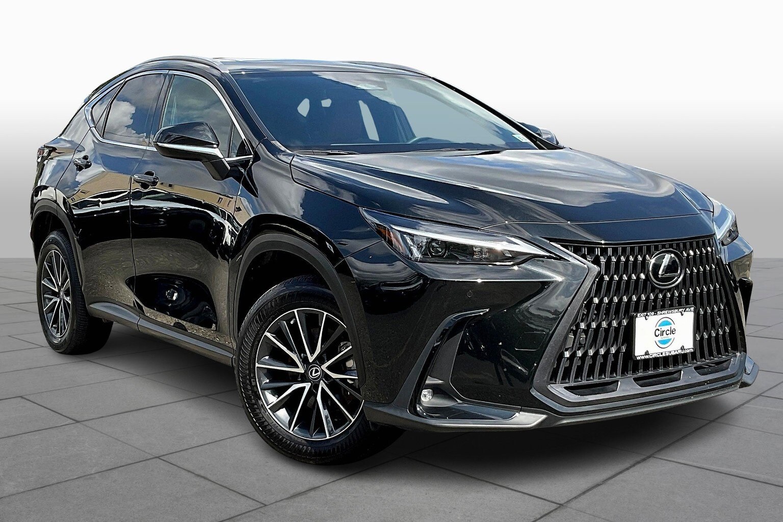 2023 Lexus NX 350 Premium photo 2