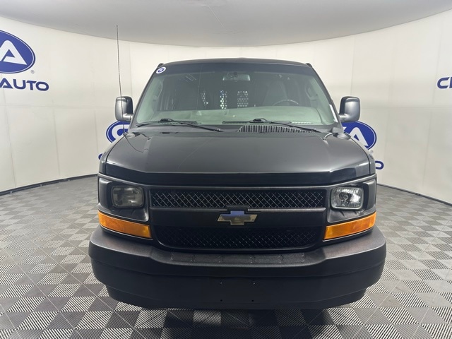 Used 2017 Chevrolet Express Cargo Work Van with VIN 1GCWGAFF1H1127367 for sale in Memphis, TN