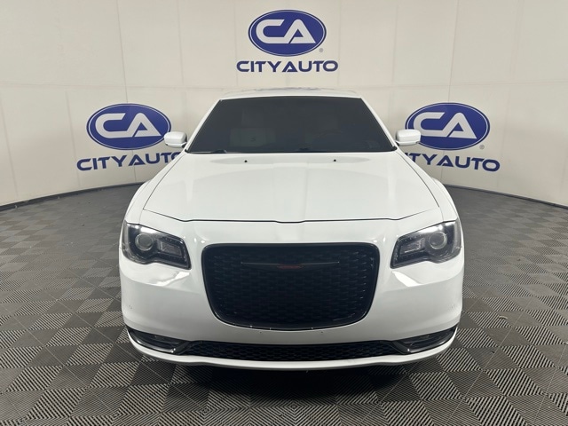 Used 2021 Chrysler 300 S with VIN 2C3CCABG6MH529138 for sale in Memphis, TN