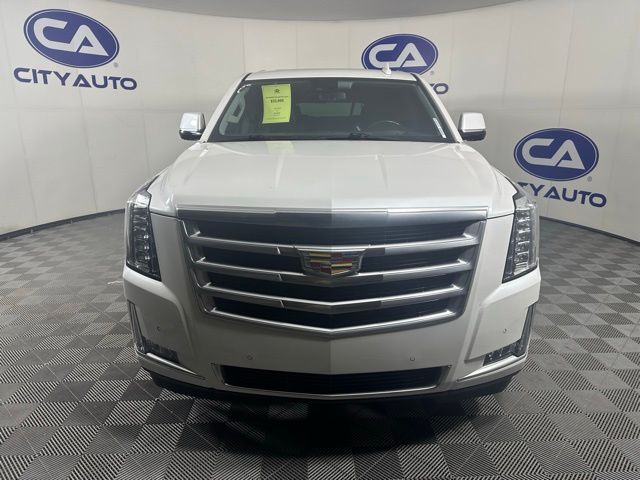 Used 2018 Cadillac Escalade ESV Luxury with VIN 1GYS4HKJ1JR165905 for sale in Memphis, TN