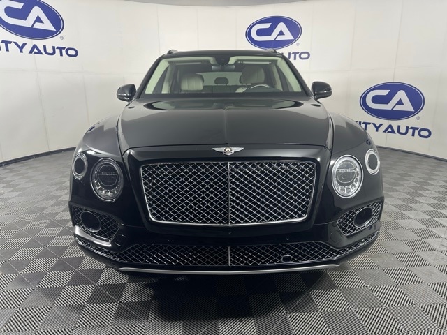 Certified 2019 Bentley Bentayga Base with VIN SJAAM2ZV1KC027116 for sale in Memphis, TN