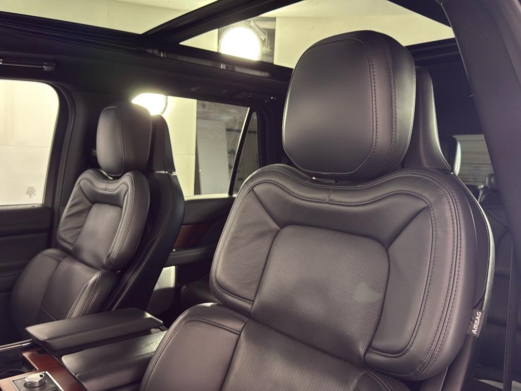 Certified 2023 Lincoln Navigator Reserve with VIN 5LMJJ2KG1PEL08985 for sale in Memphis, TN