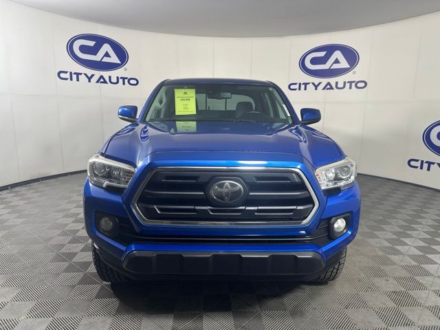 Used 2018 Toyota Tacoma SR5 with VIN 3TMAZ5CN0JM059918 for sale in Memphis, TN