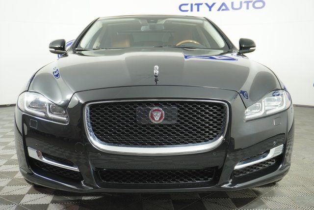 Used 2017 Jaguar XJ Supercharged with VIN SAJWA1CE5HMW05951 for sale in Memphis, TN