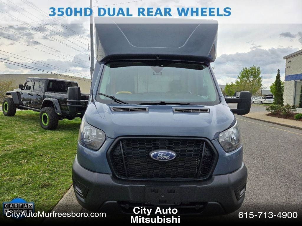 2021 Ford Transit Cutaway photo 3