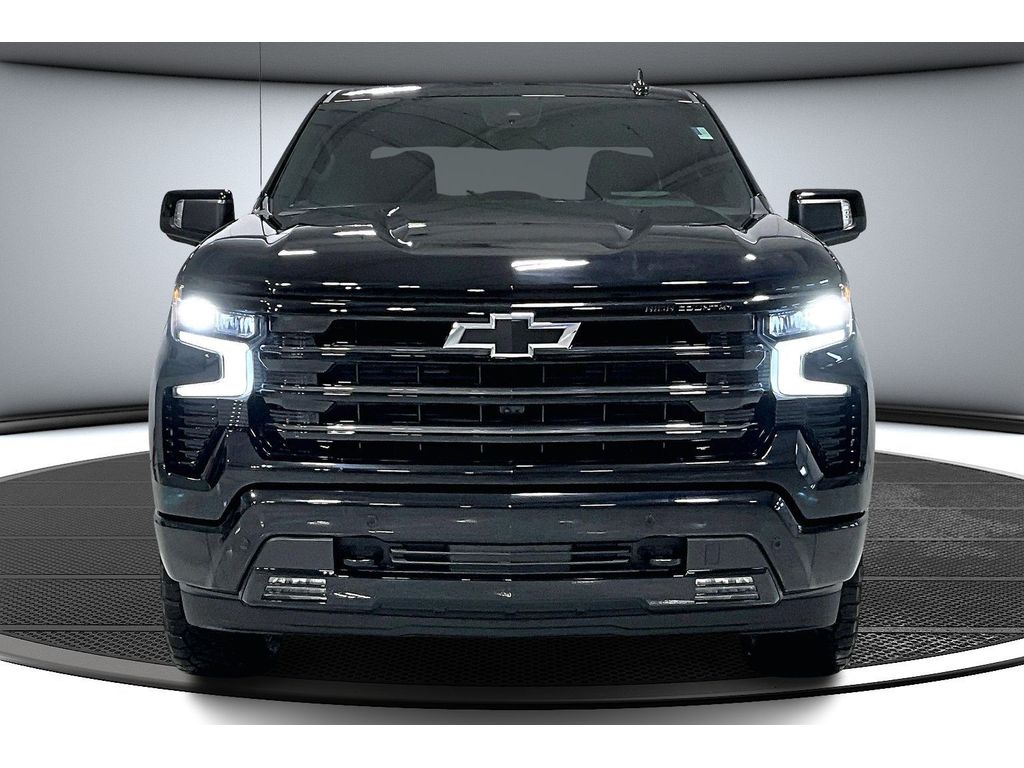 2024 Chevrolet Silverado 1500 High Country photo 3