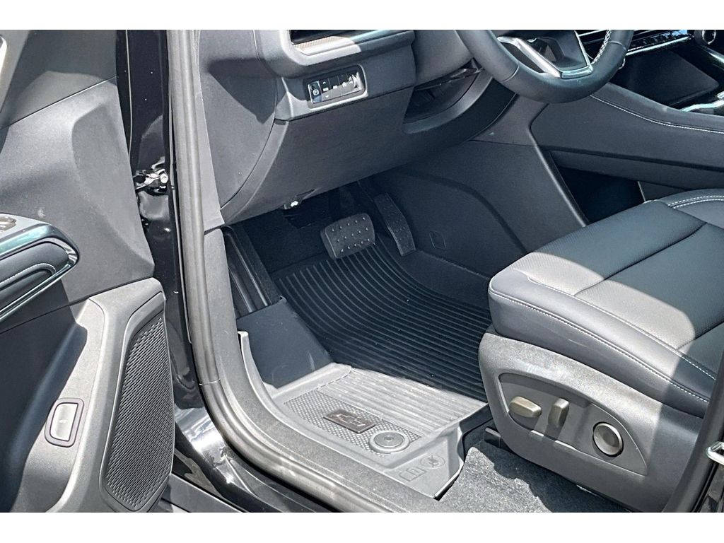 2026 Chevrolet Traverse LT - Photo 36