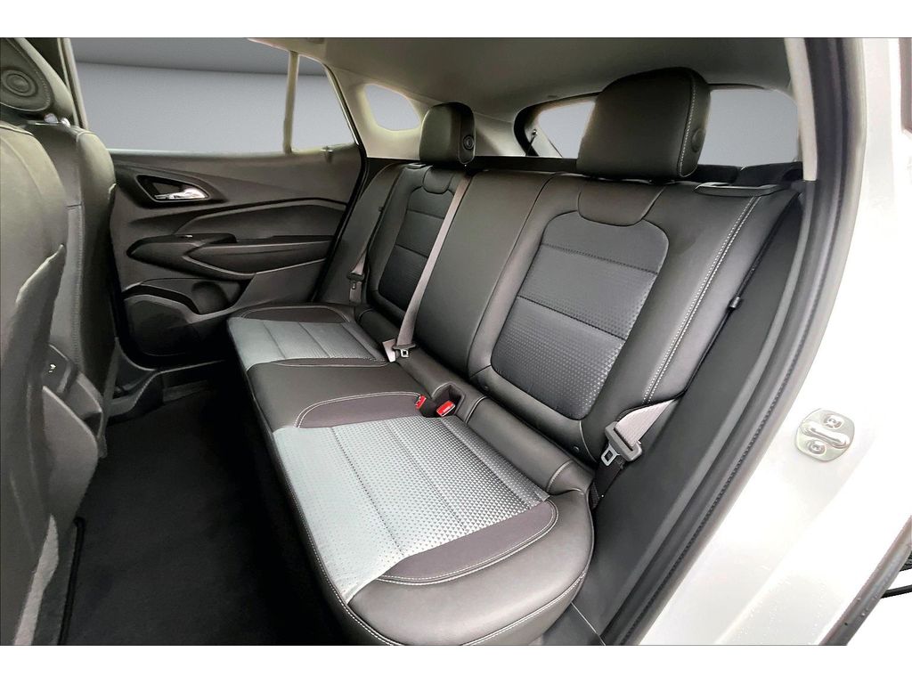 2026 Chevrolet Trax LT - Photo 11