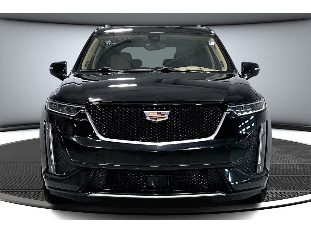 2024 Cadillac XT6 Sport photo 2