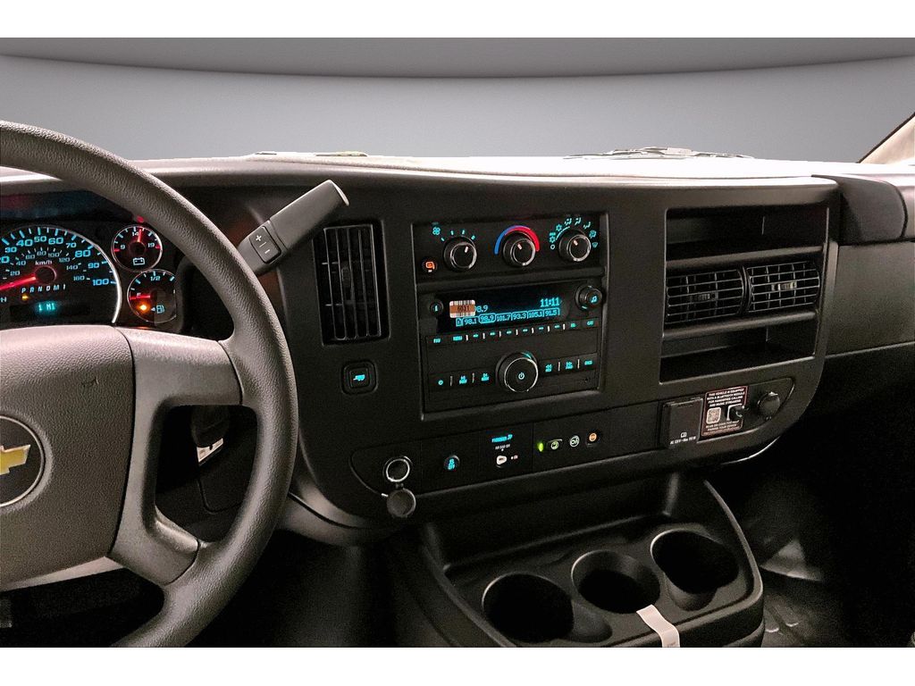 2026 Chevrolet Express Cargo Work Van - Photo 10