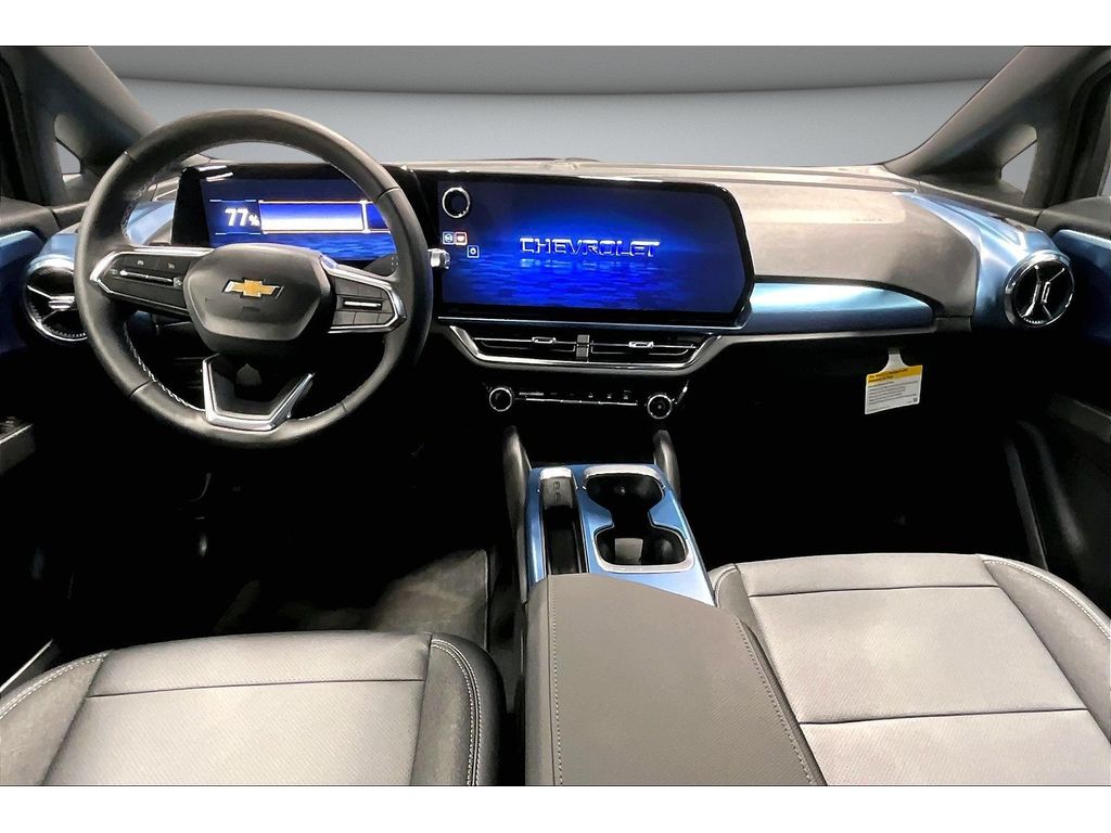 2026 Chevrolet Equinox EV 2LT - Photo 8