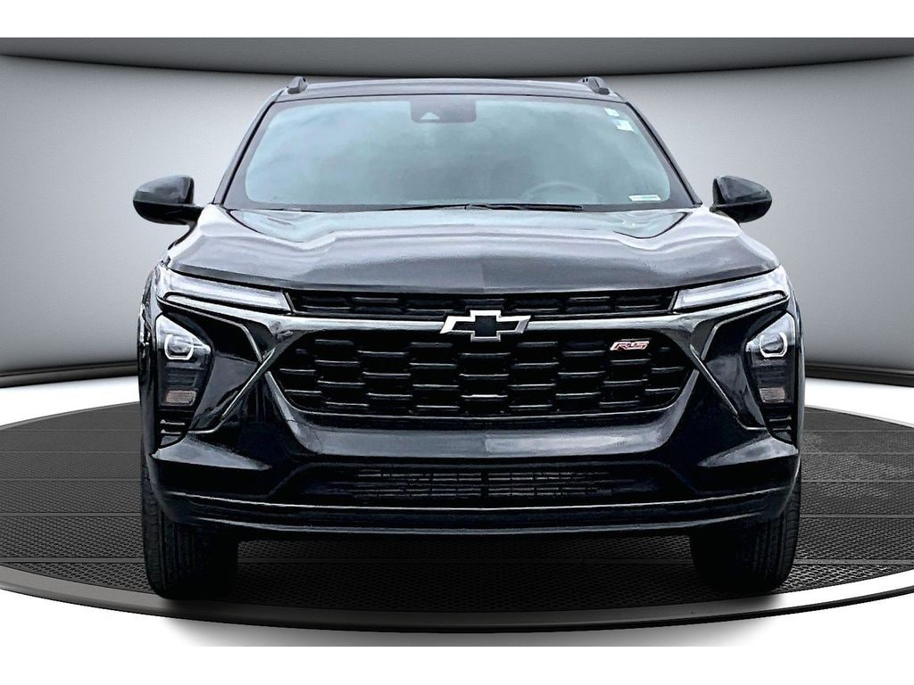 Used 2025 Chevrolet Trax 2RS SUV