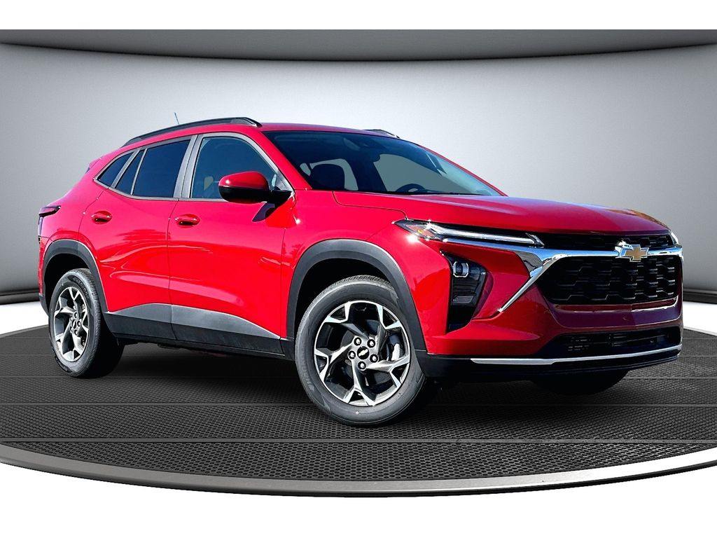 2026 Chevrolet Trax LT photo 2