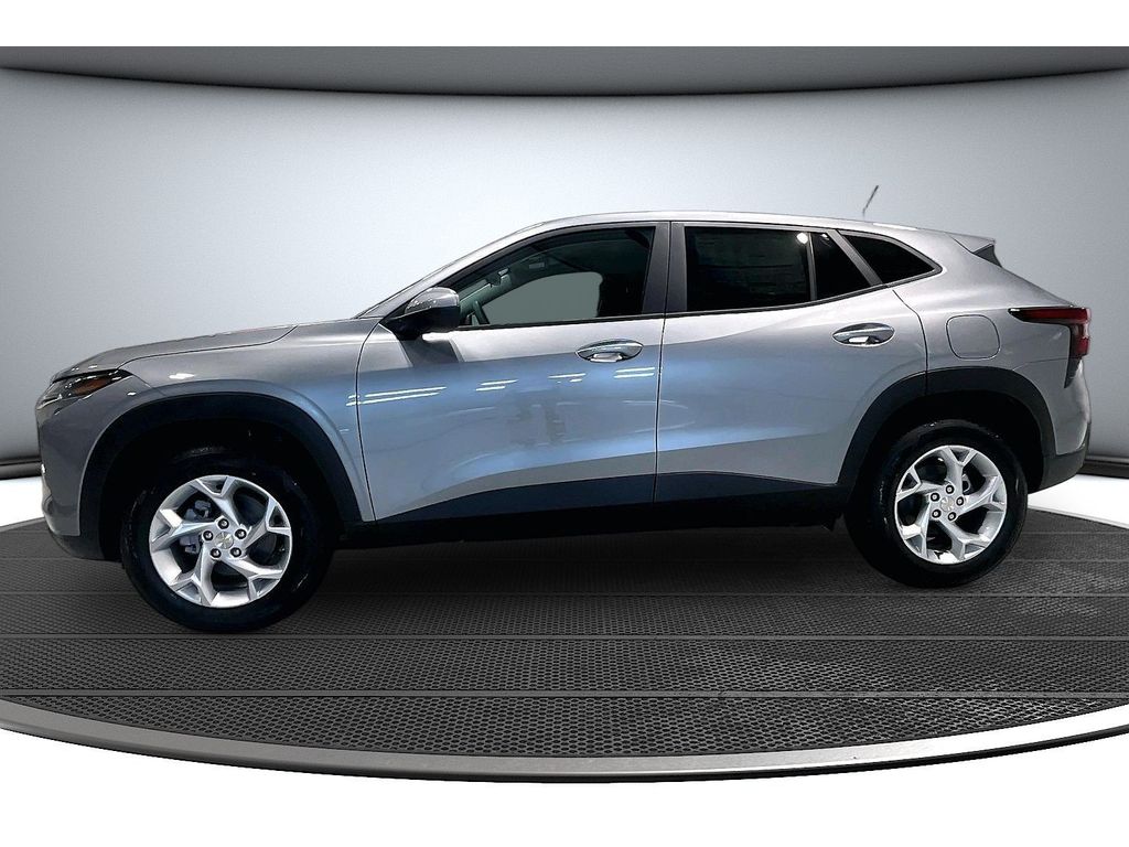 2026 Chevrolet Trax LS - Photo 20