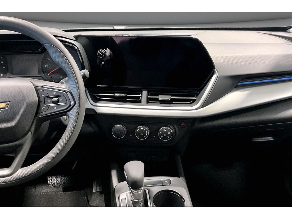 2026 Chevrolet Trax LS - Photo 8