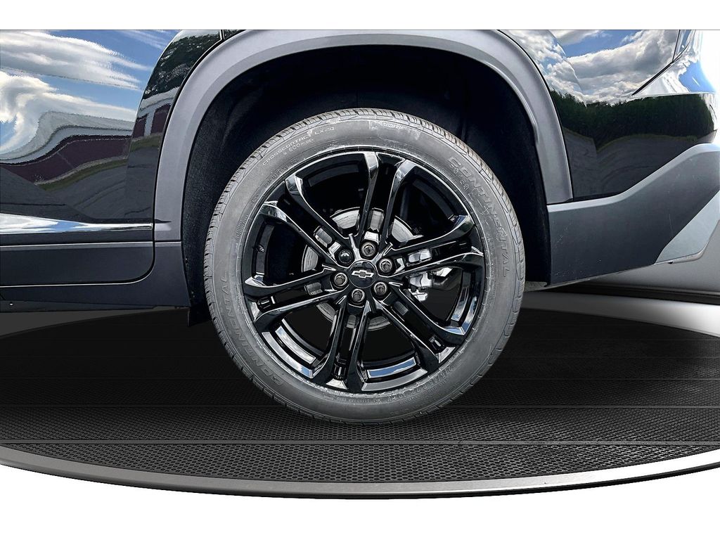 2026 Chevrolet Traverse LT - Photo 44