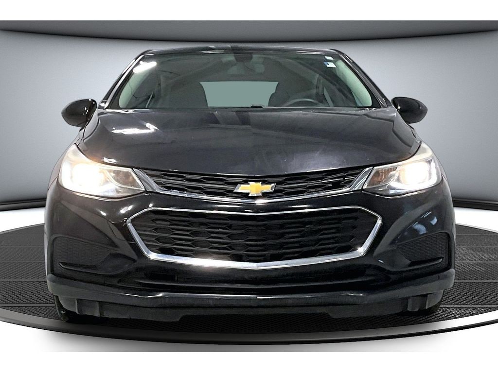 Used 2018 Chevrolet Cruze LT Car